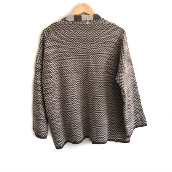 Cocogío Wool-Blend Taupe Cardigan - Picture 2 of 6